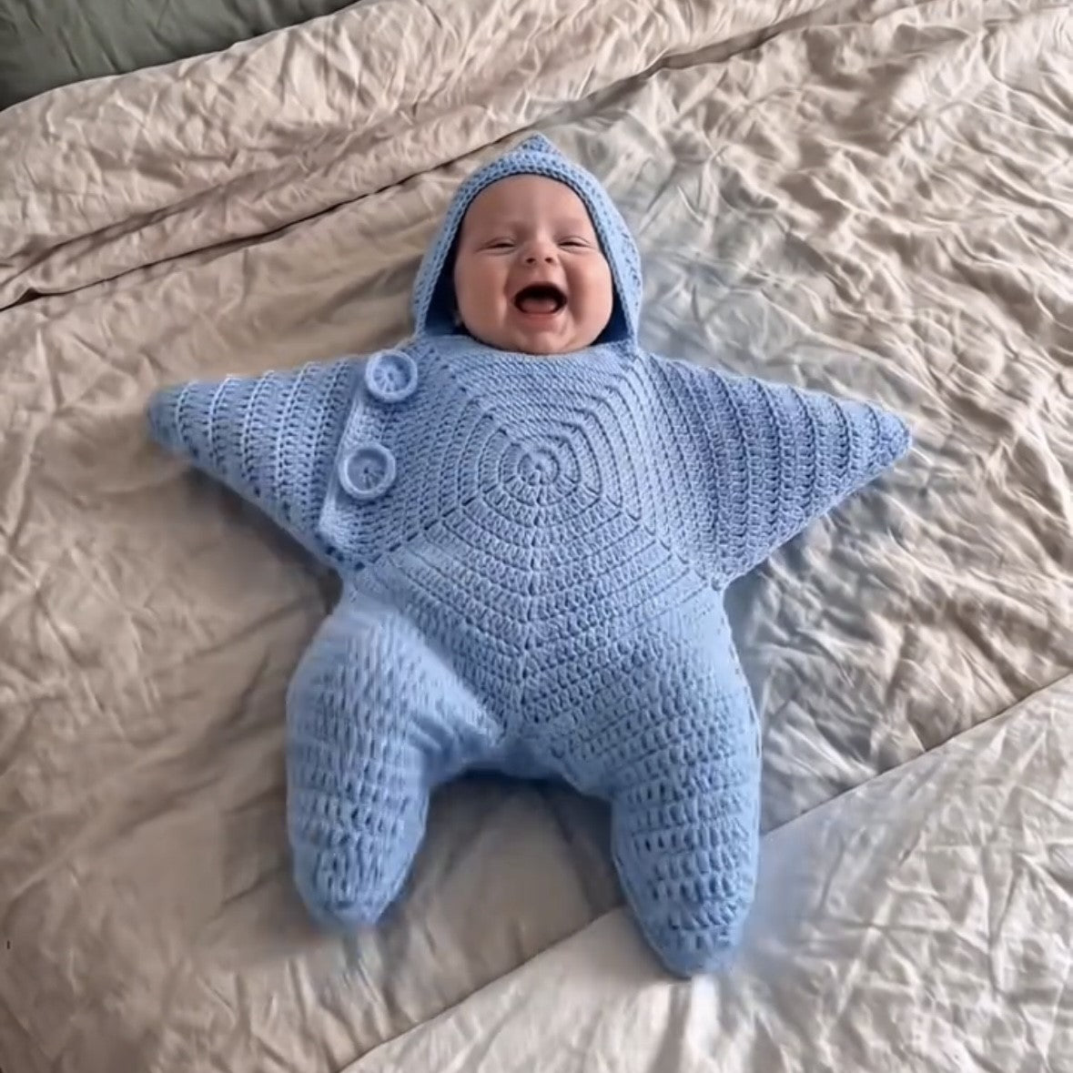 ⭐Baby Starfish Knitted Romper – Cute Hooded One